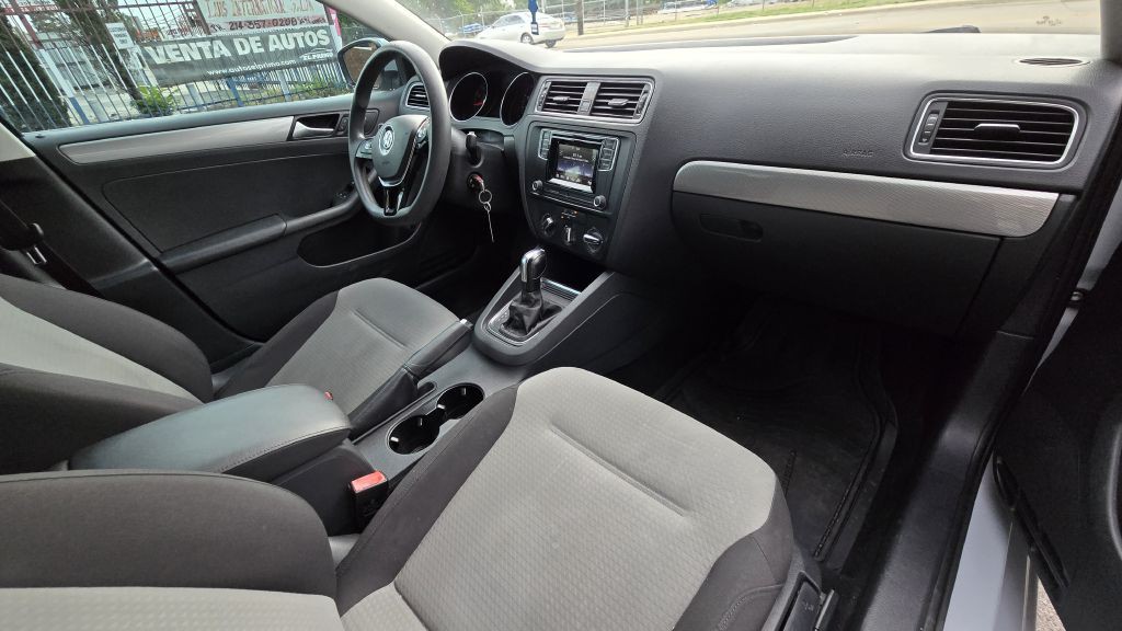 2017 Volkswagen Jetta Image 18