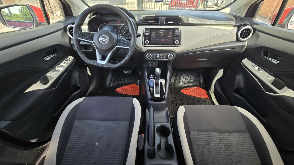 2021 Nissan Versa Image 17