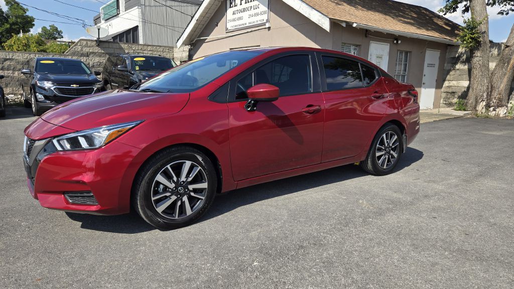 2022 Nissan Versa Image 2