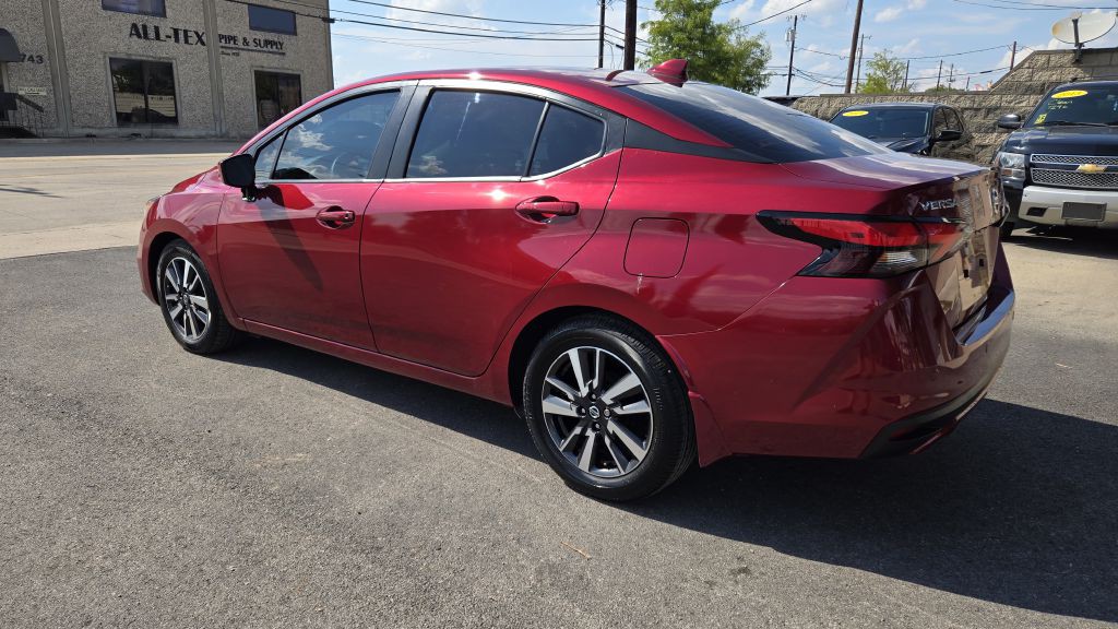 2022 Nissan Versa Image 4