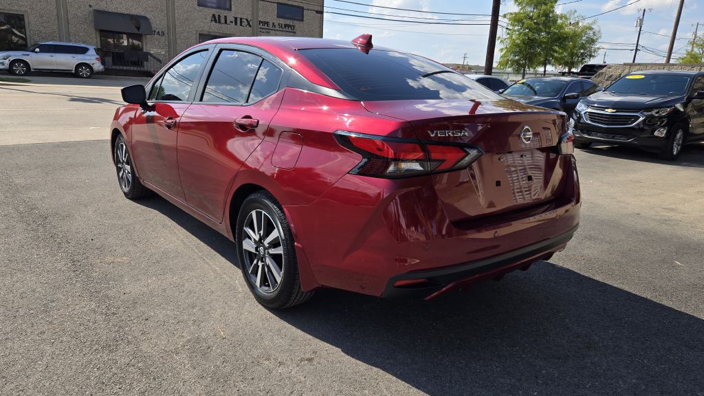 2022 Nissan Versa Image 5