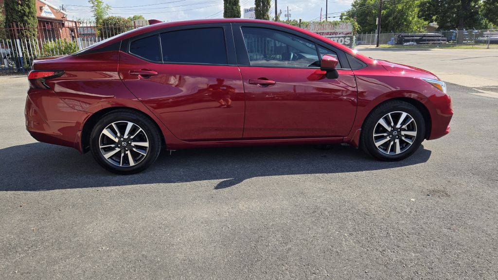 2022 Nissan Versa Image 8