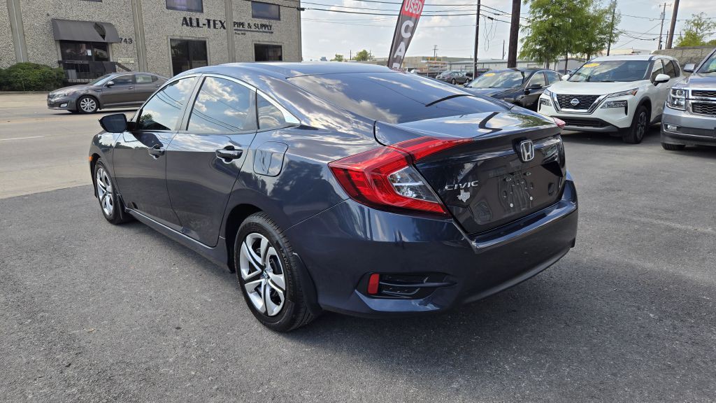 2017 Honda Civic Image 6