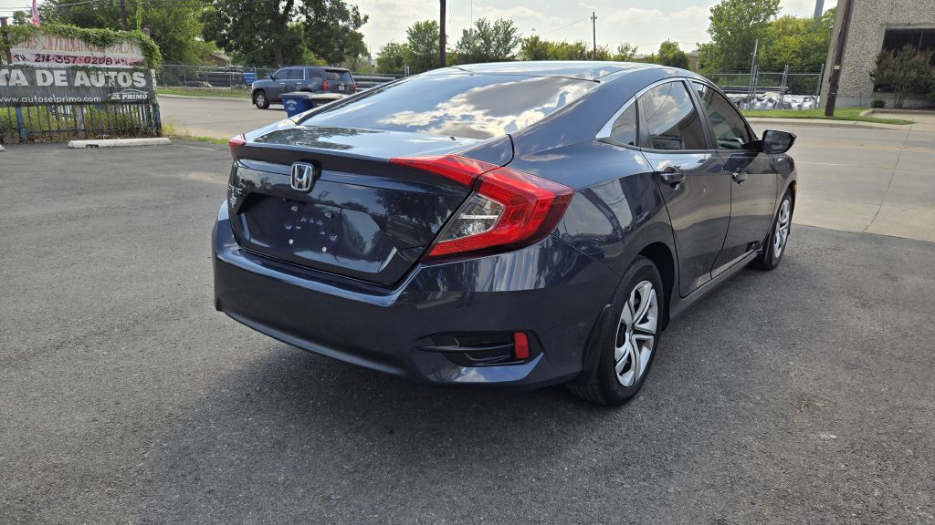 2017 Honda Civic Image 7