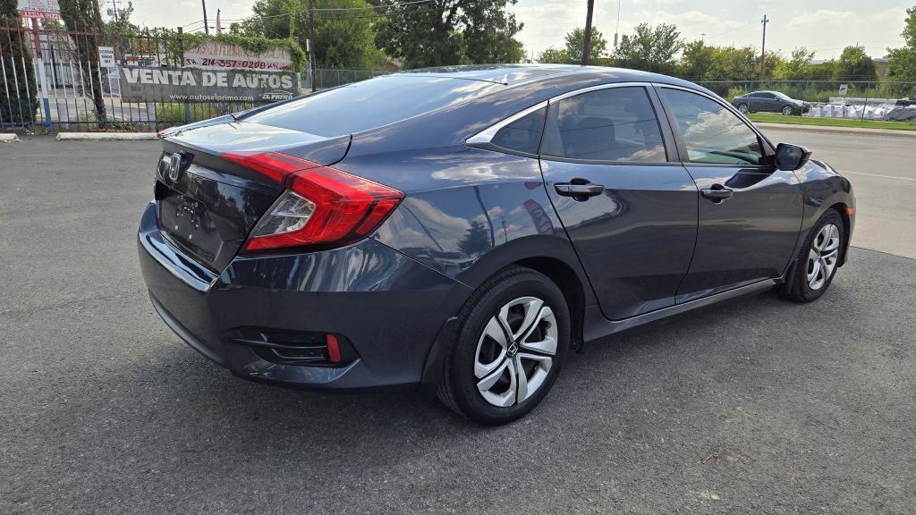 2017 Honda Civic Image 8