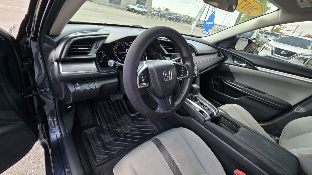 2017 Honda Civic Image 15