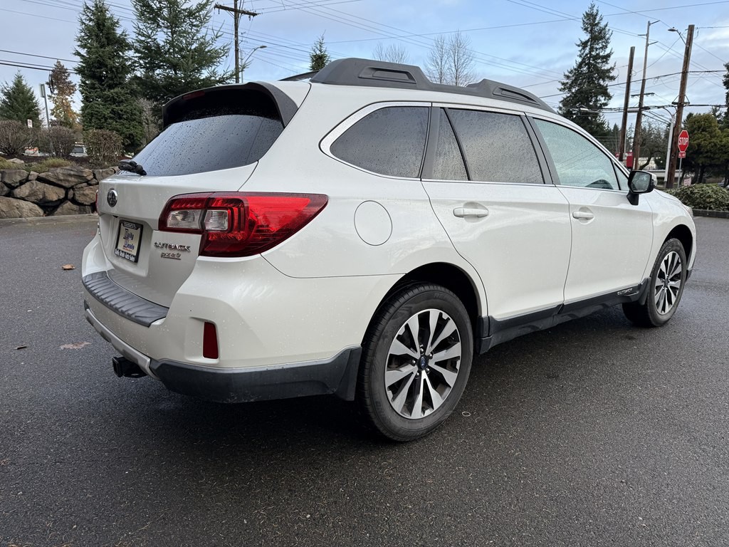 2015 Subaru Outback Image 4