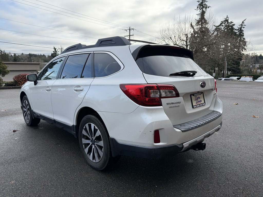 2015 Subaru Outback Image 6