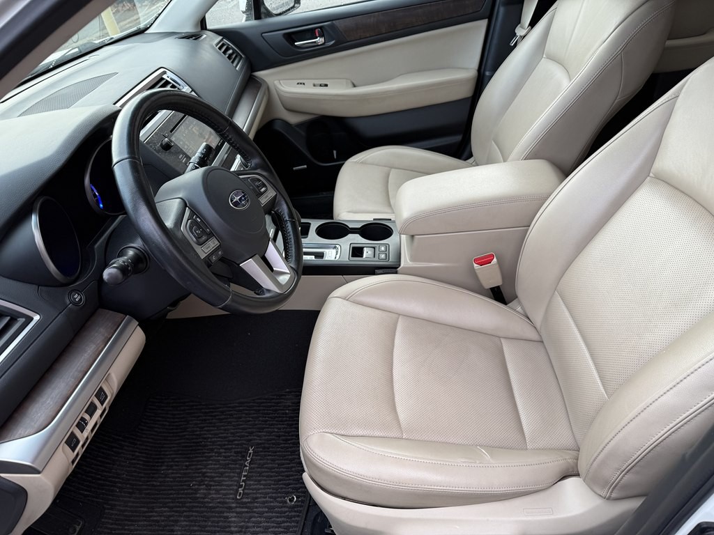 2015 Subaru Outback Image 11