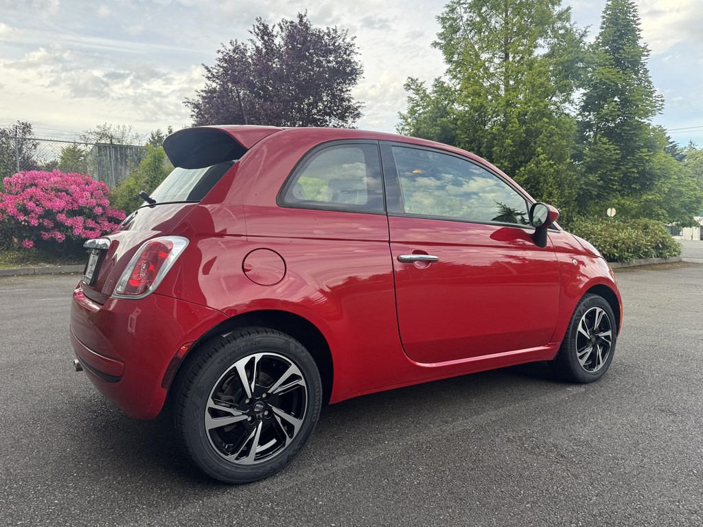 2015 FIAT 500 Image 5