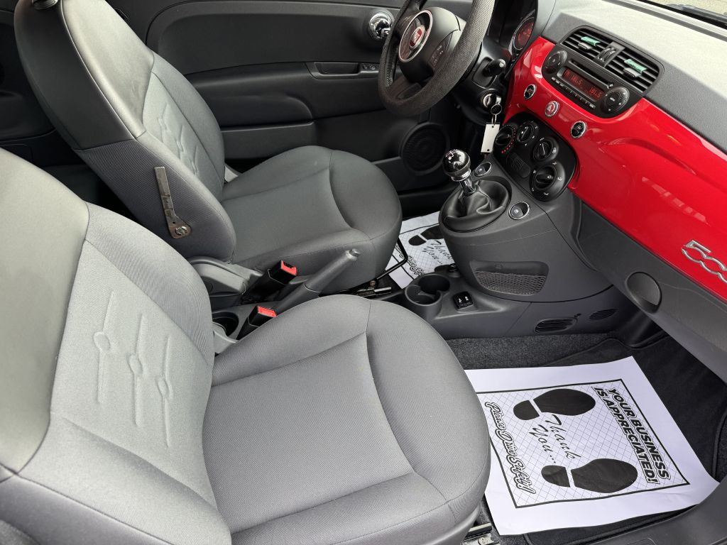 2015 FIAT 500 Image 15