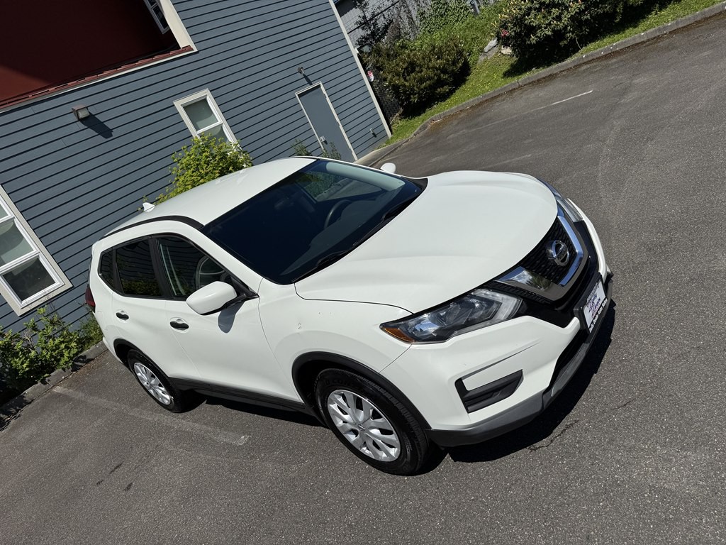 2017 Nissan Rogue Image 10