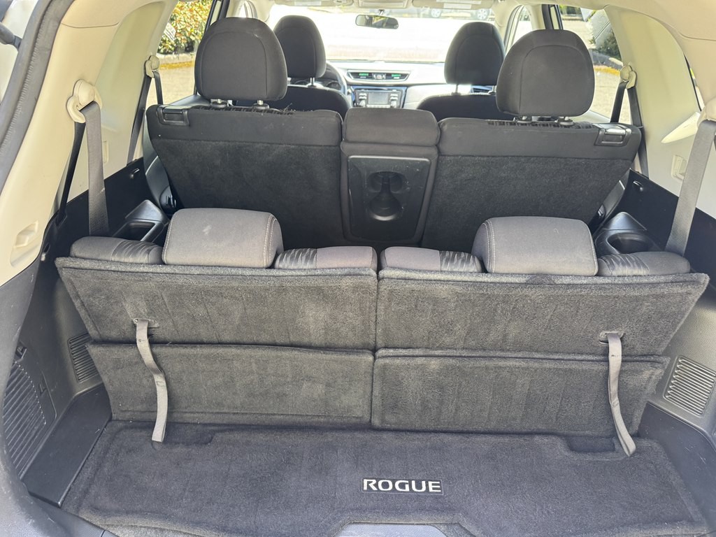 2017 Nissan Rogue Image 19