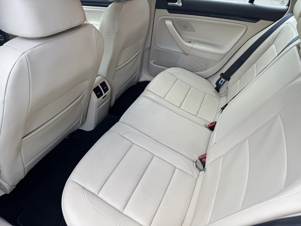 2014 Volkswagen Jetta Image 20