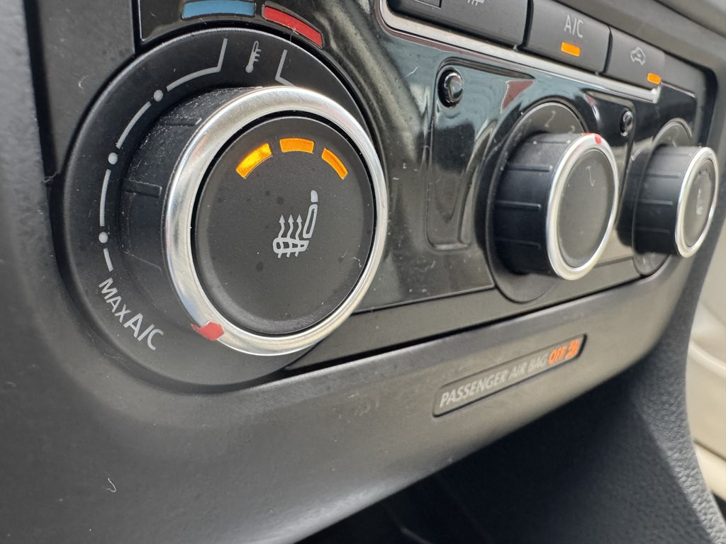 2014 Volkswagen Jetta Image 23