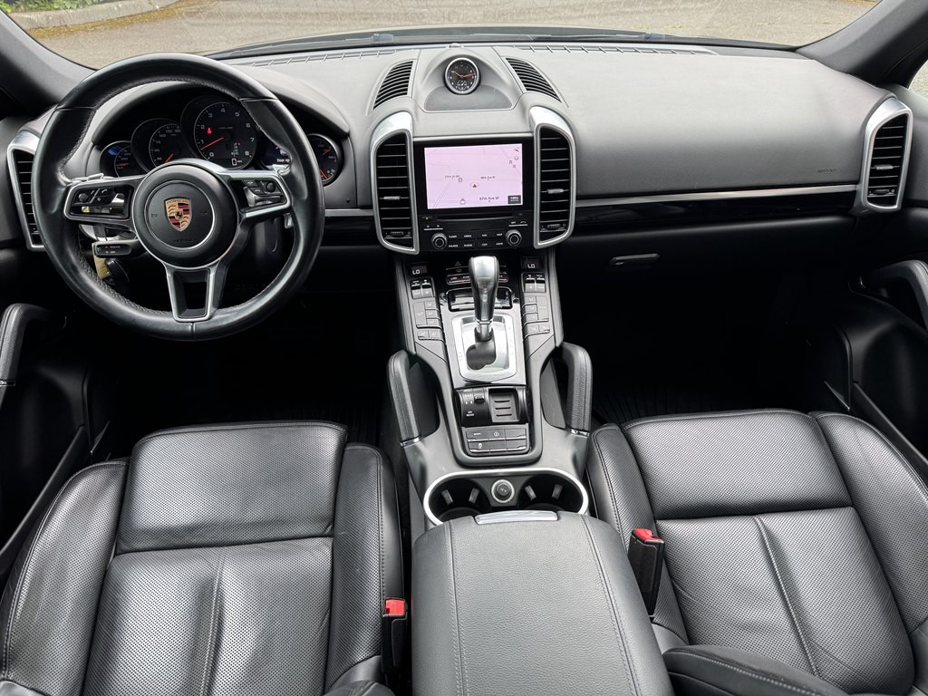 2017 Porsche Cayenne Image 15