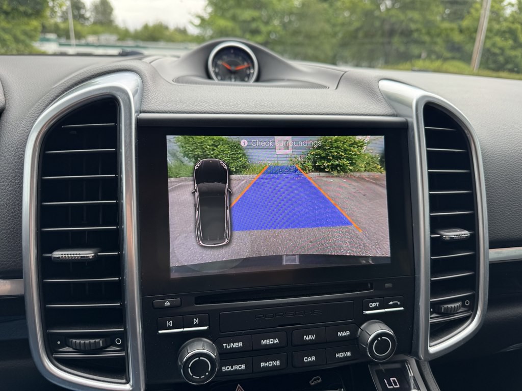 2017 Porsche Cayenne Image 23