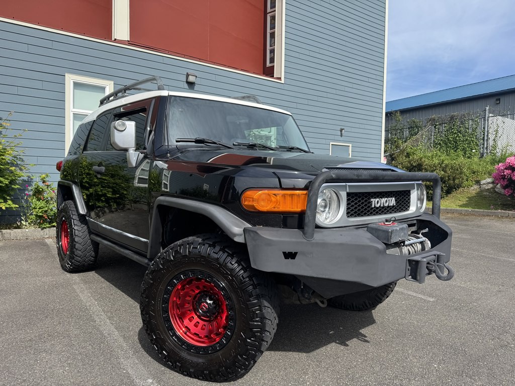 2007 Toyota FJ Cruiser Image 1