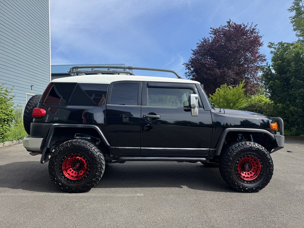 2007 Toyota FJ Cruiser Image 2