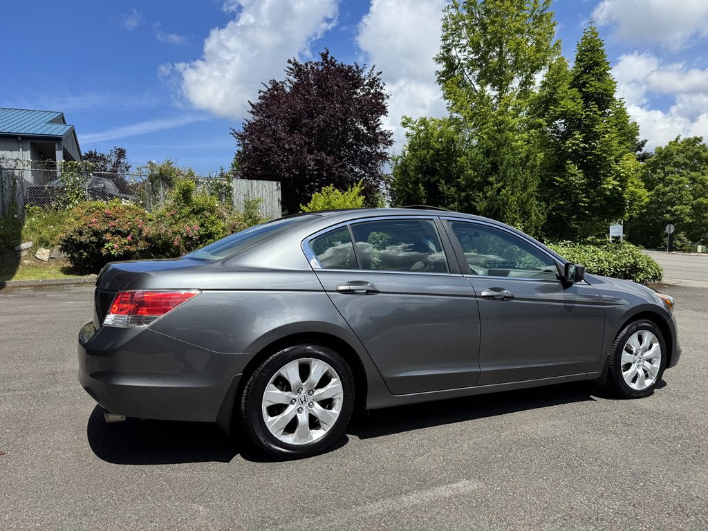 2010 Honda Accord Image 3