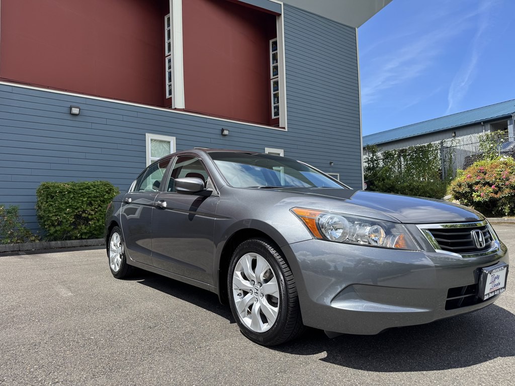 2010 Honda Accord Image 4