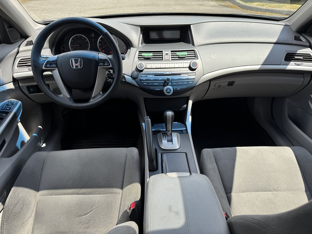2010 Honda Accord Image 13