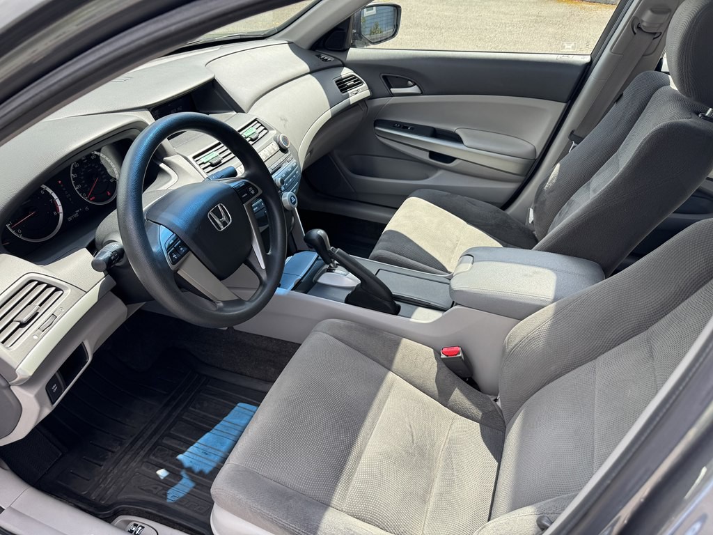2010 Honda Accord Image 14