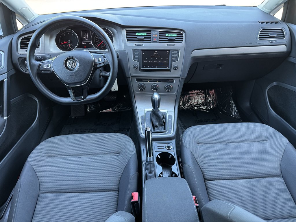 2017 Volkswagen Golf Image 14