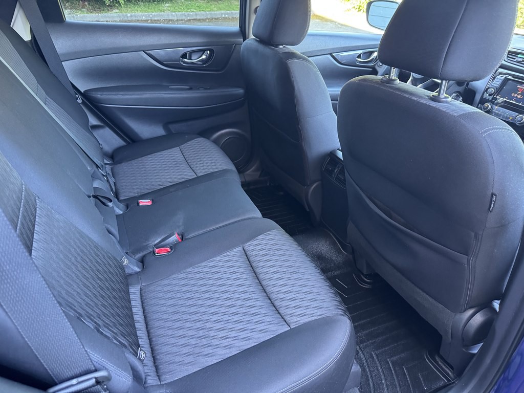 2019 Nissan Rogue Image 18