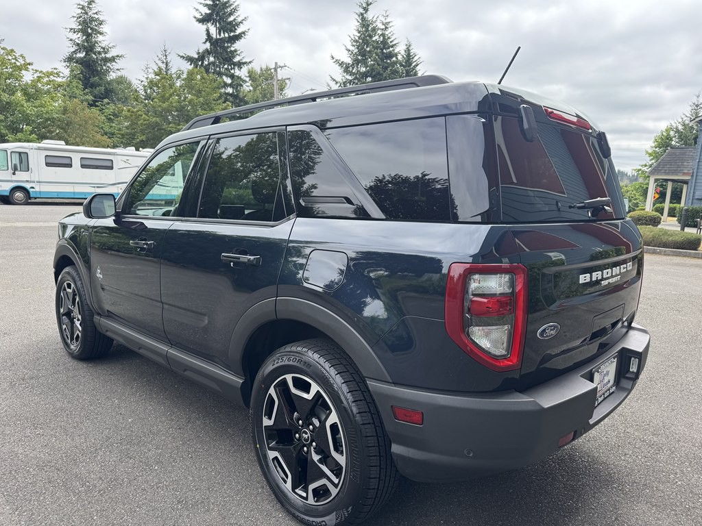 2021 Ford Bronco Image 8