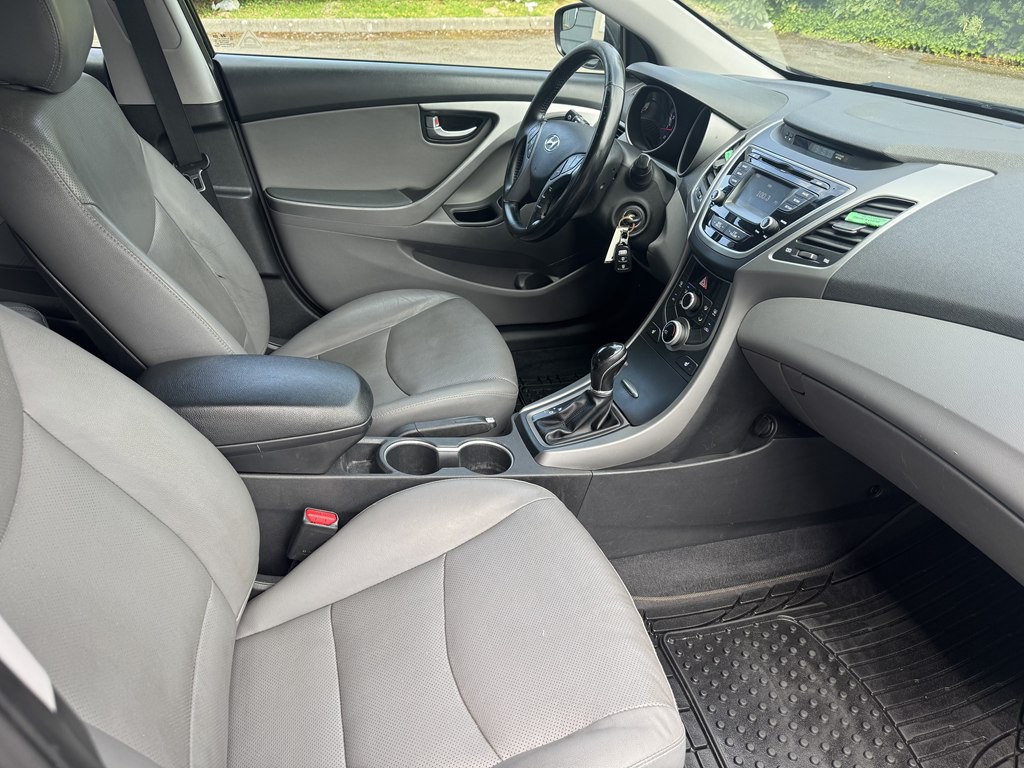 2015 Hyundai Elantra Image 14
