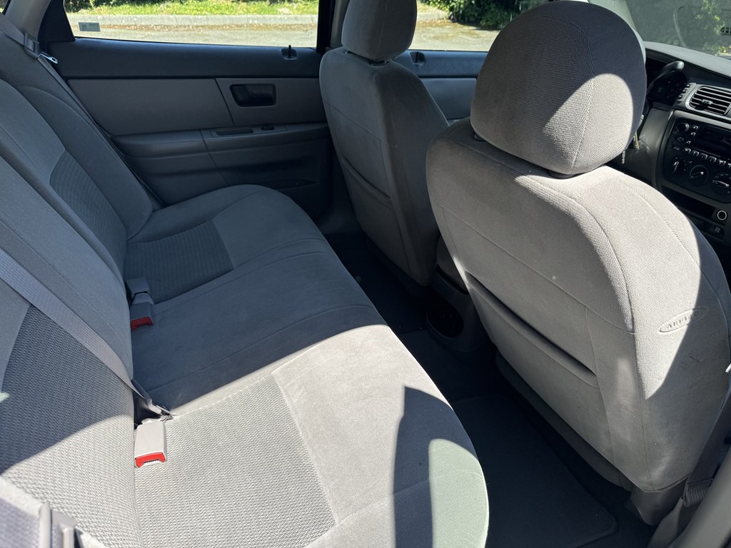 2006 Ford Taurus Image 17