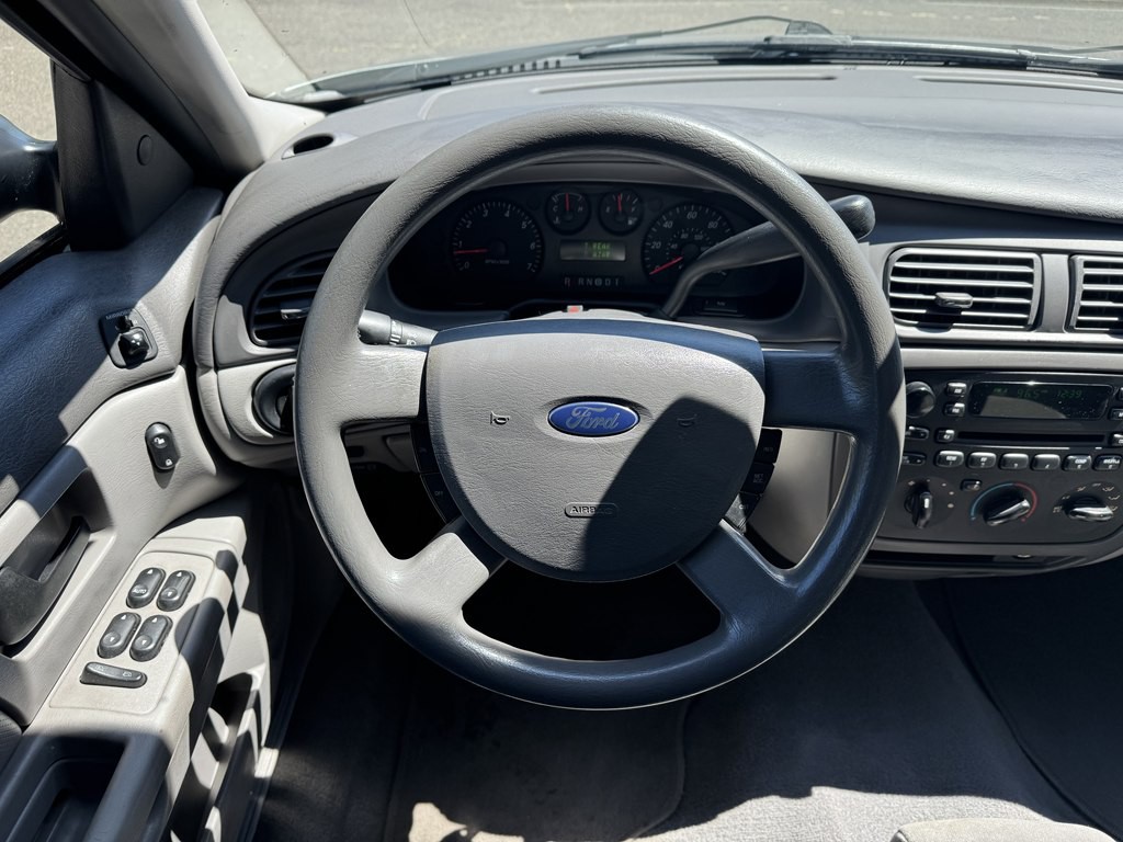2006 Ford Taurus Image 18