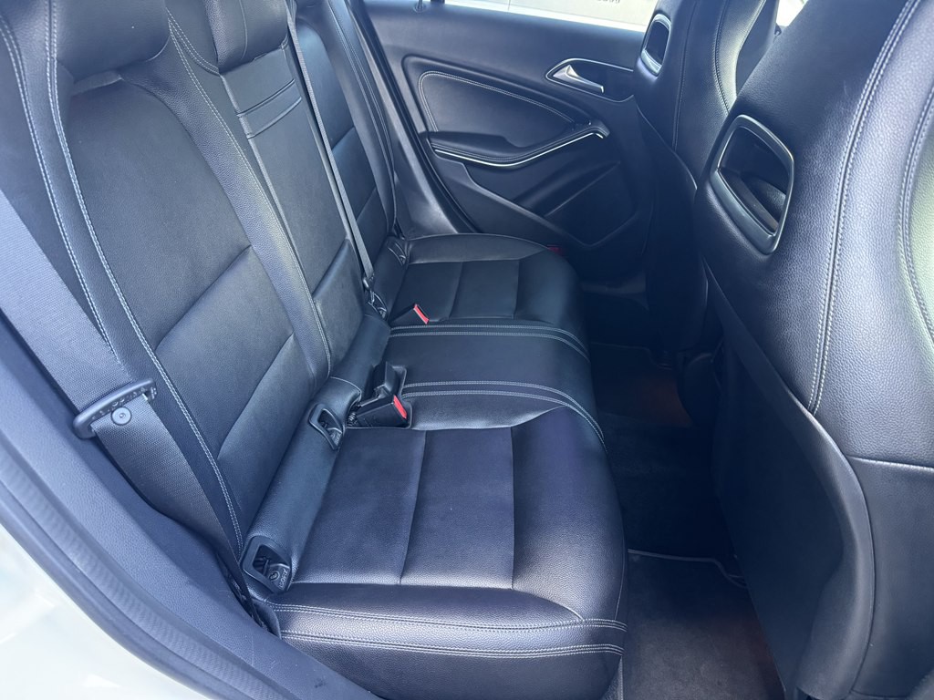 2016 Mercedes-Benz CLA-Class Image 21