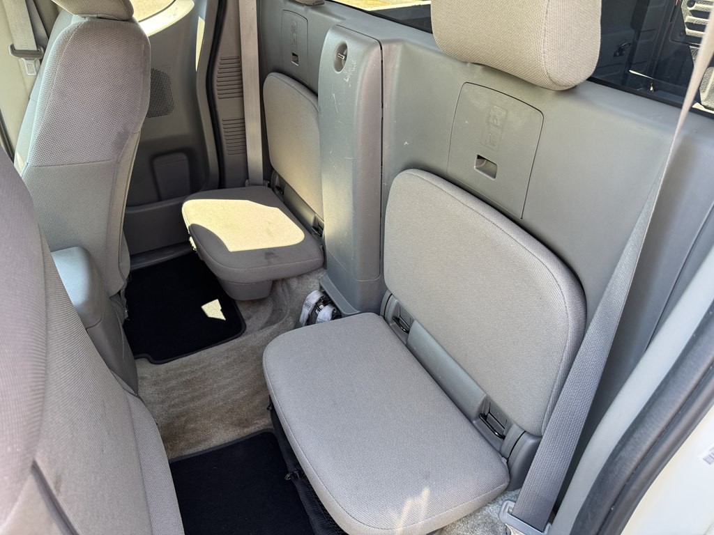 2015 Nissan Frontier Image 15