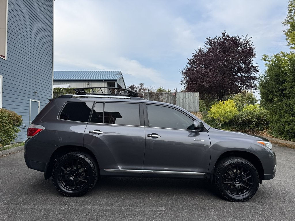 2013 Toyota Highlander Image 2