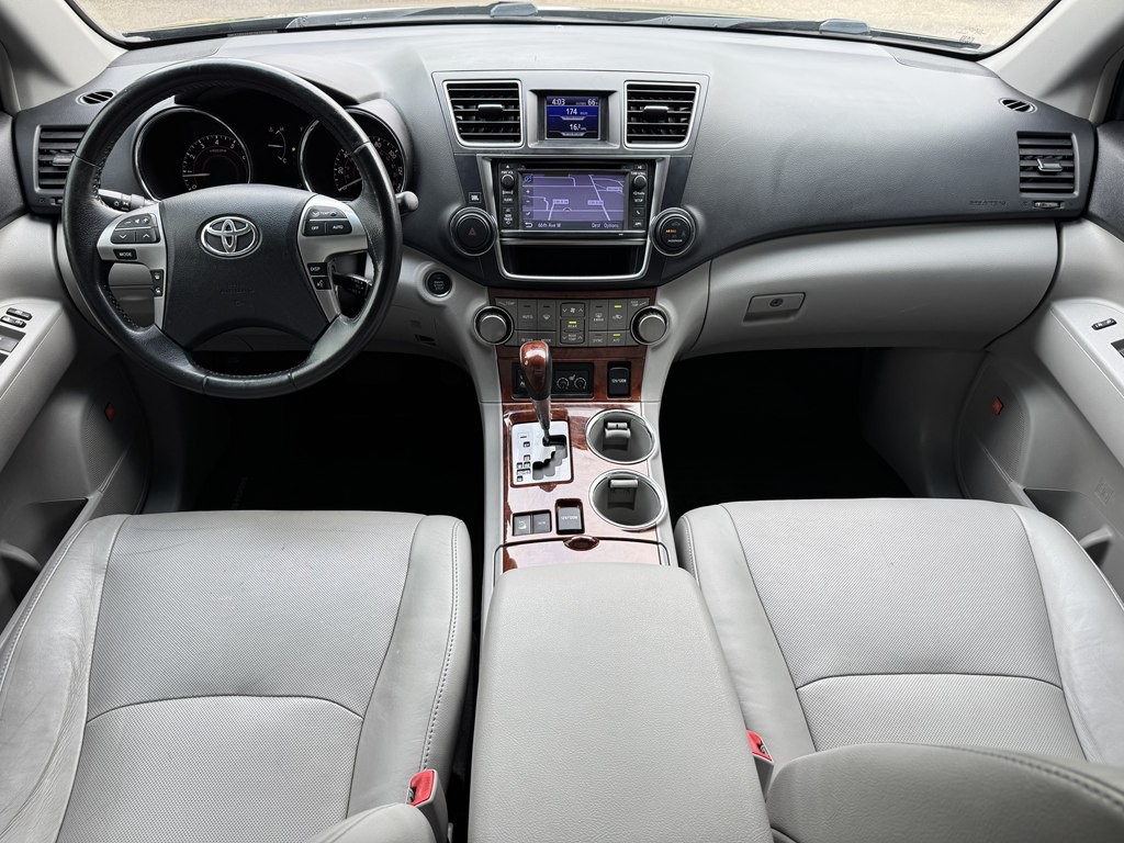 2013 Toyota Highlander Image 15