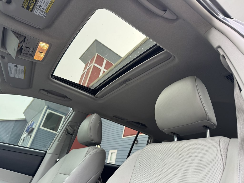 2013 Toyota Highlander Image 25