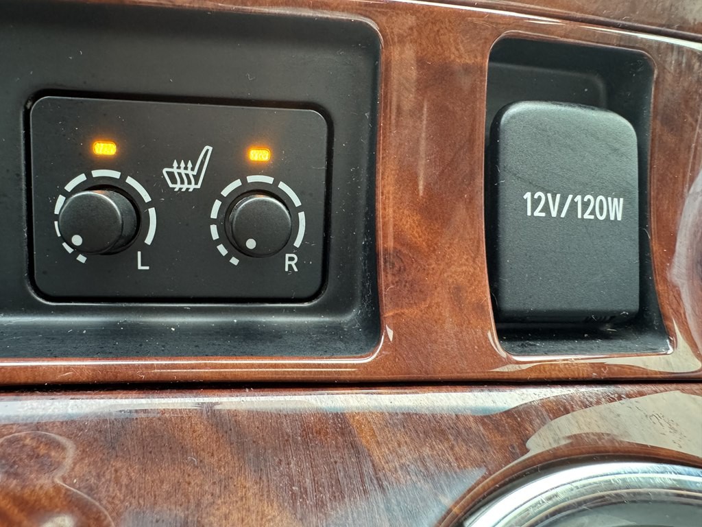 2013 Toyota Highlander Image 28