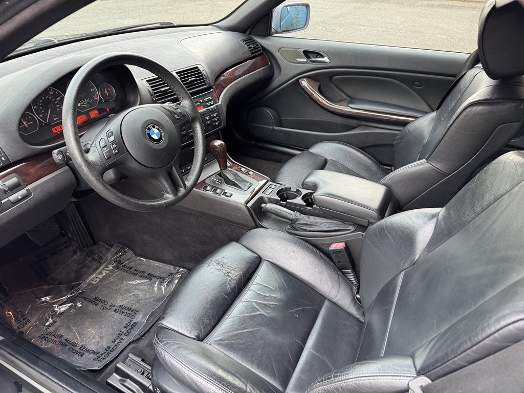 2005 BMW 3 Series Image 17