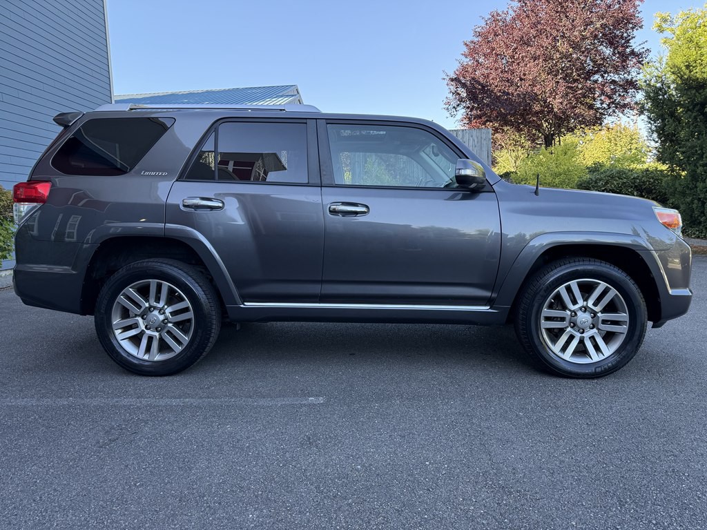 2010 Toyota 4Runner Image 2