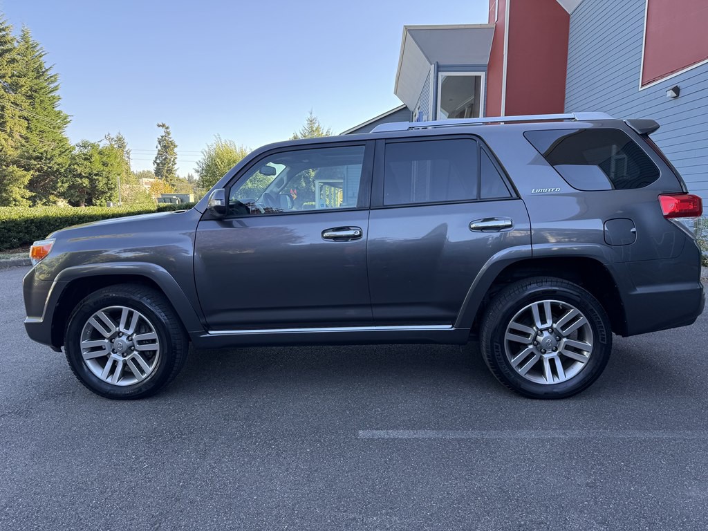 2010 Toyota 4Runner Image 5