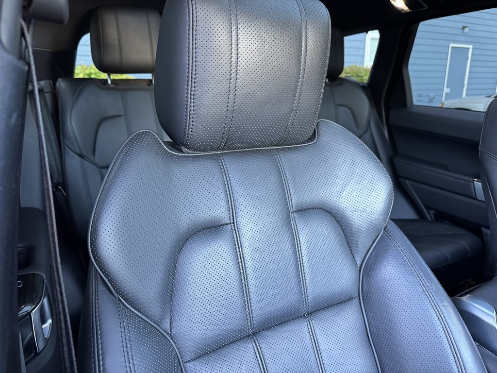 2016 Land Rover Range Rover Image 23
