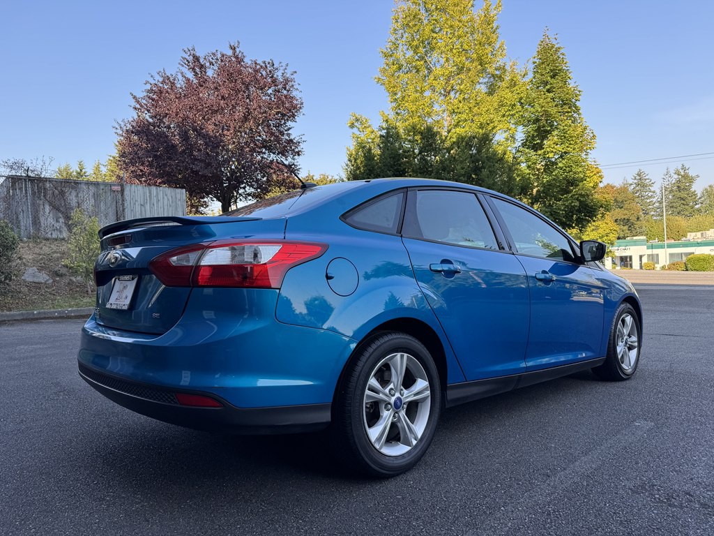 2012 Ford Focus Image 3