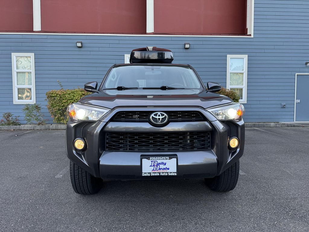 2016 Toyota 4Runner Image 9