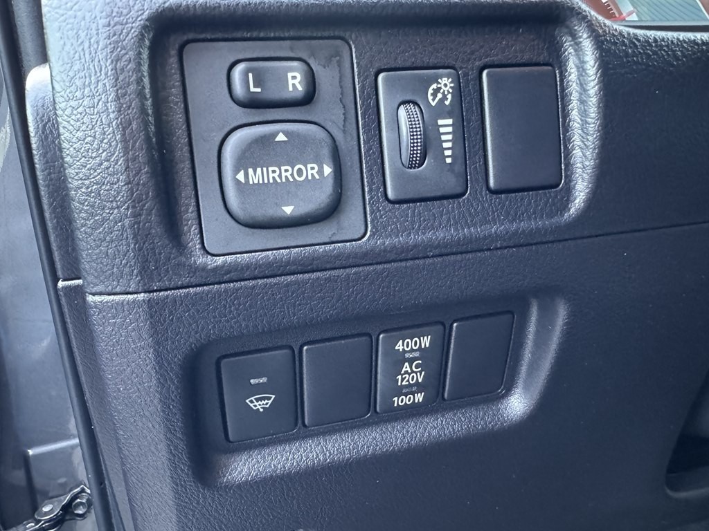 2016 Toyota 4Runner Image 21