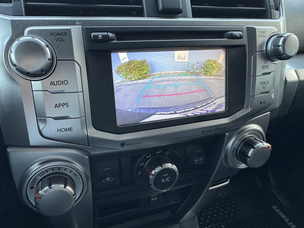2016 Toyota 4Runner Image 24