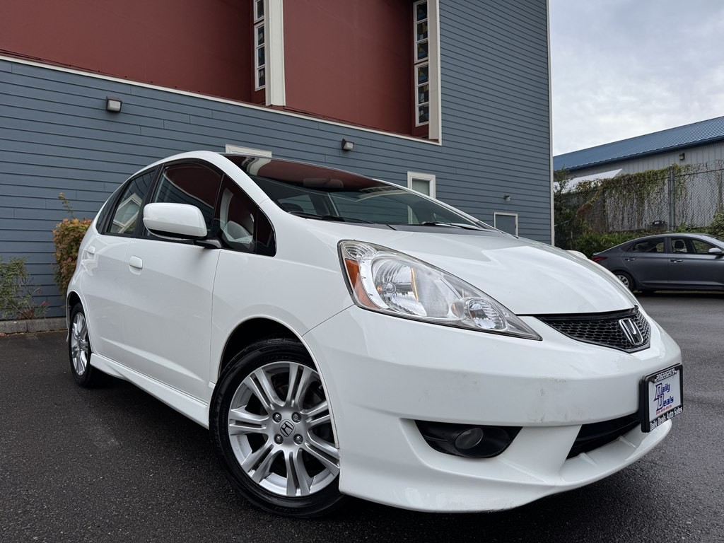 2011 Honda Fit Image 1