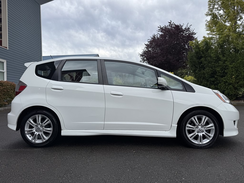 2011 Honda Fit Image 2