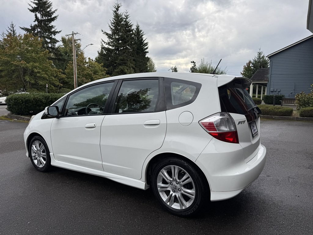 2011 Honda Fit Image 6